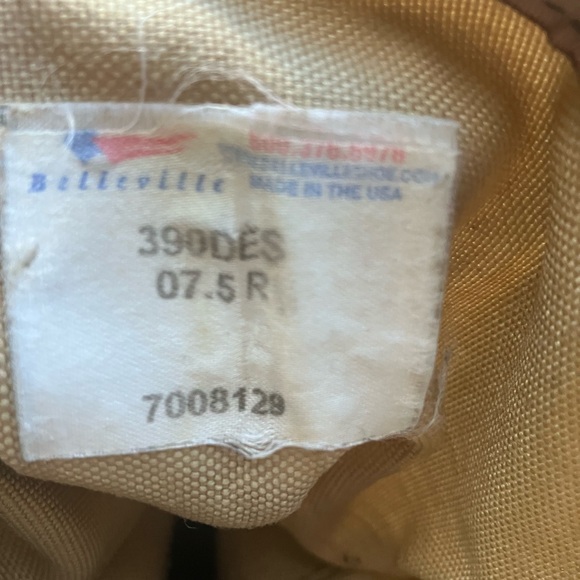 Desert color, Belleville brand combat boots, Army type, size 7.5 main image 6